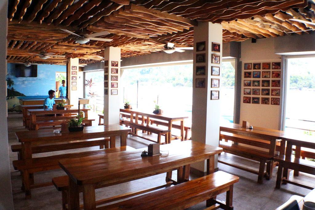 Coral Garden Beach Resort Puerto Galera Exterior foto